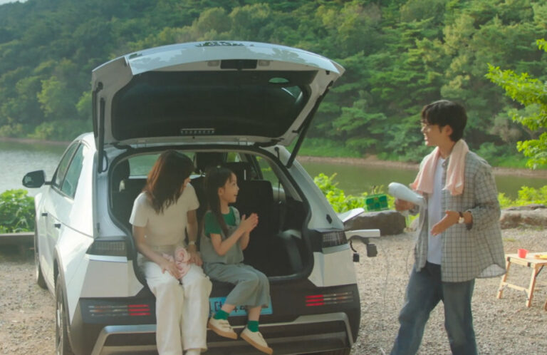 전기차 V2L 커넥터 장점은 야외에서 전기 사용 